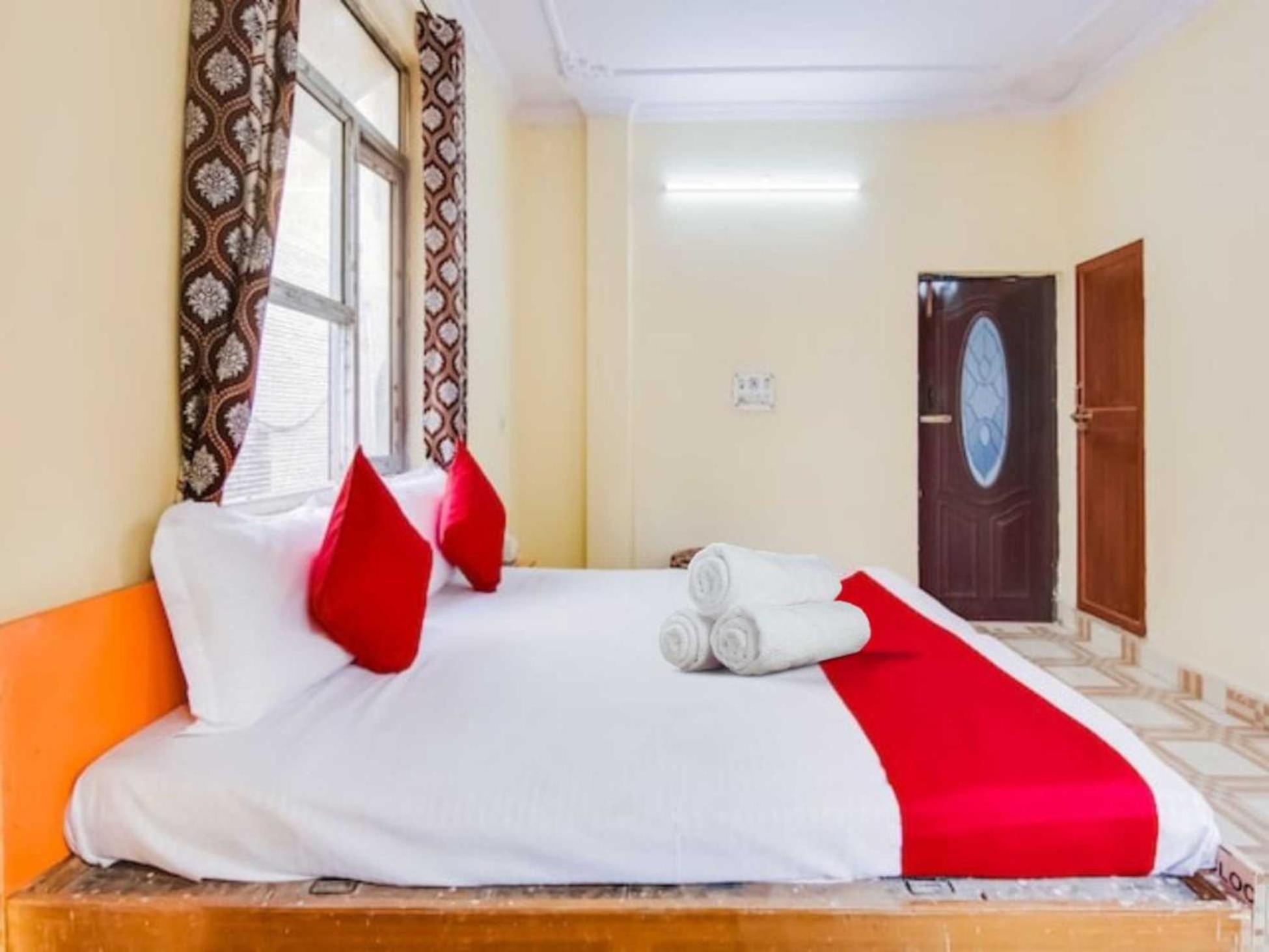 Hotel O Smart View نيودلهي المظهر الخارجي الصورة